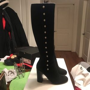 NEW MAISON MARTIN MARGIELA Suede Tall Button Boot